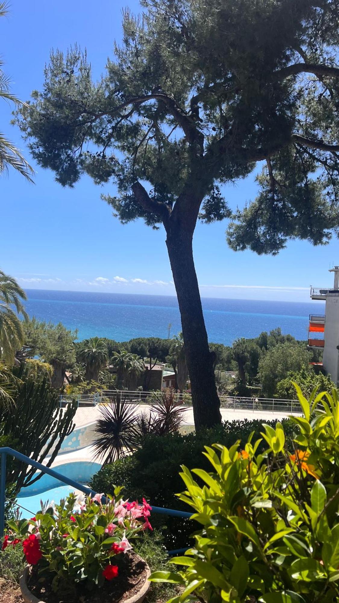 Mamariviera Home Holidays Sanremo - Casa Vista Mare Con Piscina Εξωτερικό φωτογραφία