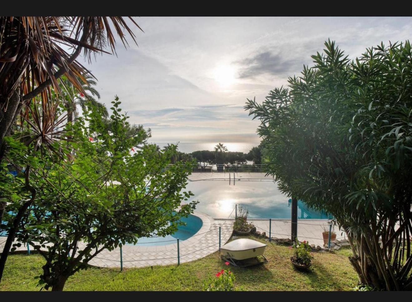Mamariviera Home Holidays Sanremo - Casa Vista Mare Con Piscina Εξωτερικό φωτογραφία